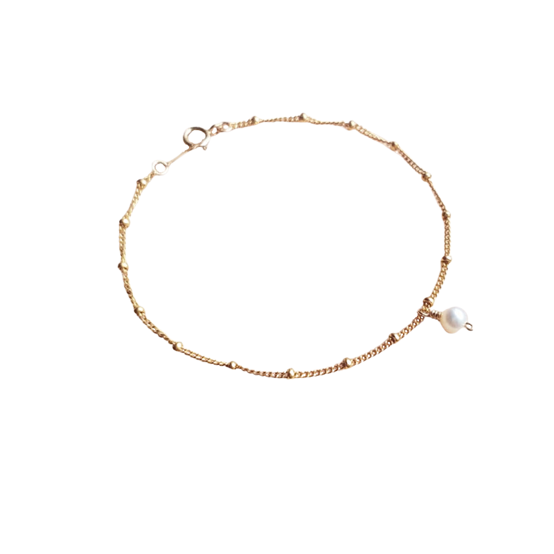 Freshwater Pearl Bracelet in Gold - Deja Vu Apothecary