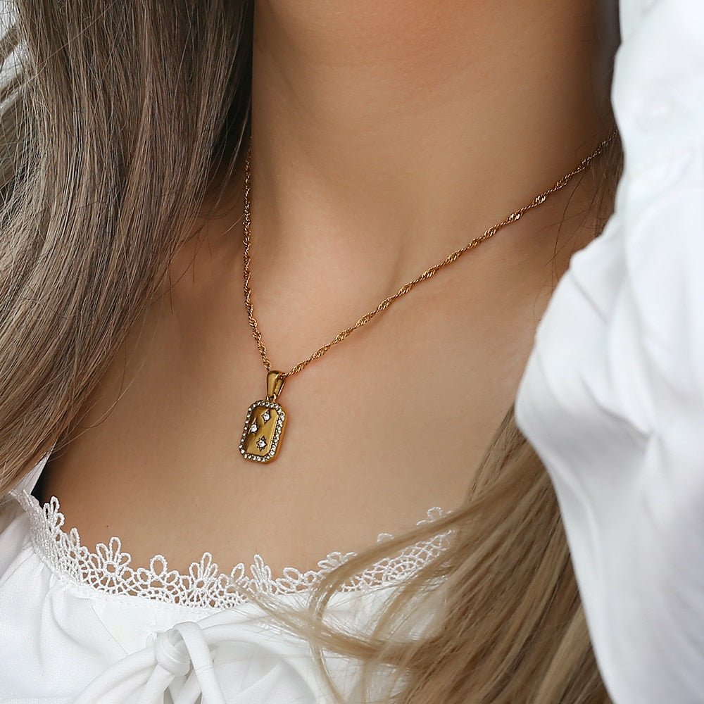 Lyra Pendant Necklace in Gold - Deja Vu Apothecary