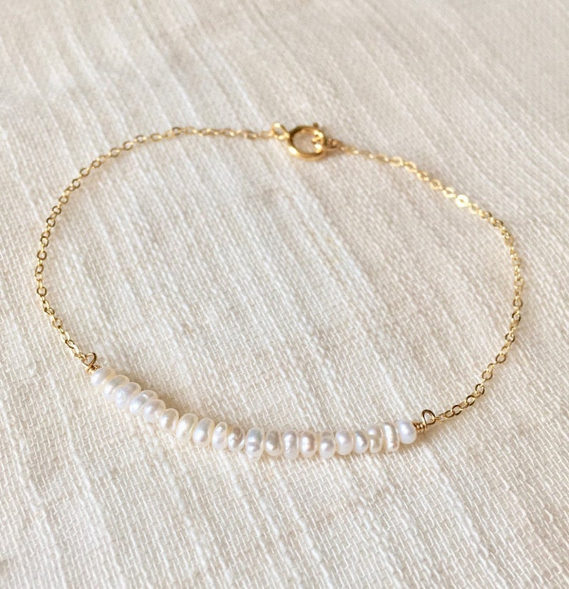 Minimal Pearl Bracelet - Deja Vu Apothecary